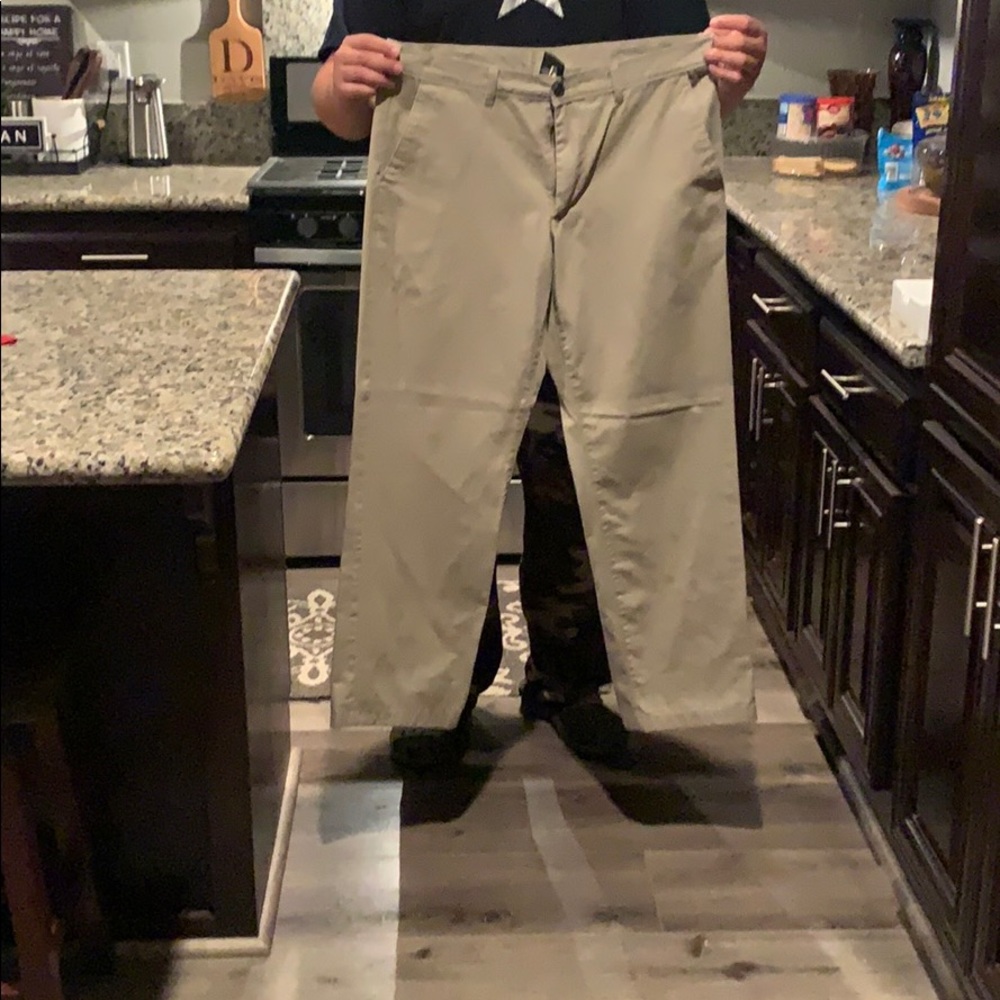 Men’s Khakis